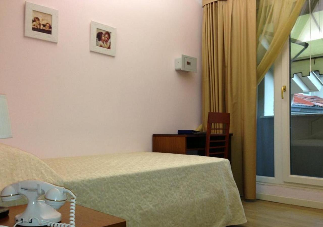 Grand Hotel Regina Salsomaggiore Salsomaggiore Terme Rum bild